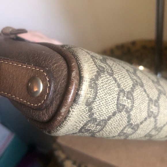 Vintage Gucci Plus Clutch - Picture 7 of 15